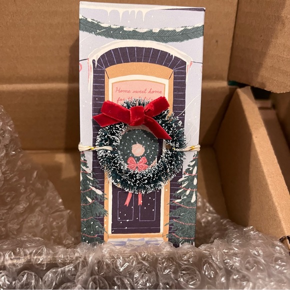 NIB Anthropologie Berry Wreath George & Viv Holiday Christmas Scented Hand Cream - Picture 8 of 12